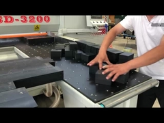 آلة قطع البوم