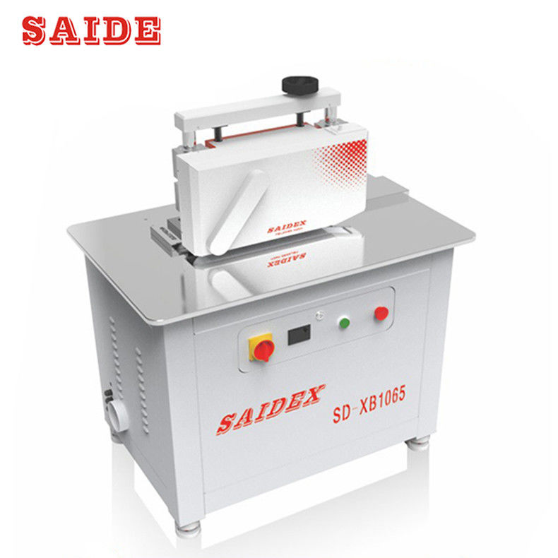 الصين مصنع إمدادات SAIDE SD-XB1065 آلات تقطيع الأكريليك 60 درجة الآلية أكريليك آلة تشفير