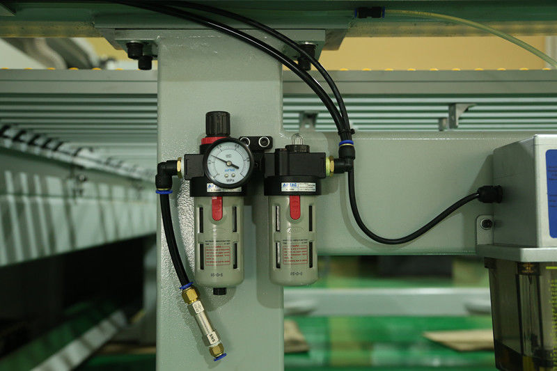 SD-1350 الاكريليك CNC الجهاز الإلكتروني للوحة رأس الاكريليك طاولة رأس التغذية التلقائية الاكريليك الالكترونية قطع رأس لPMMA PS MS