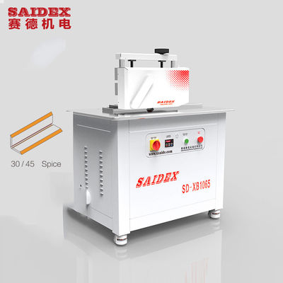 آلة إزالة حواف الأكريليك 3KW 50/60HZ 220V عالية الكفاءة